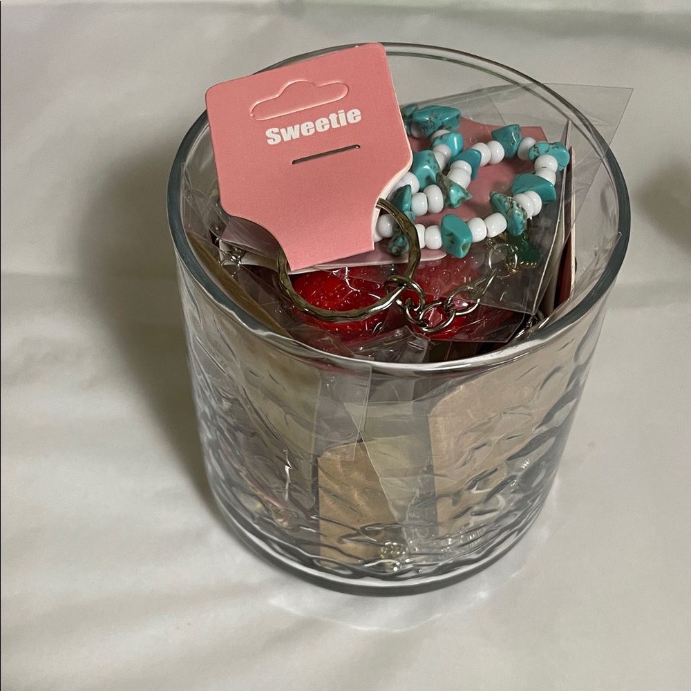 NWT Medium Cup Full of Jewelry! - Picture 3 of 9